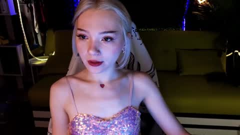 Sandy  online show from January 19, 1:43 am