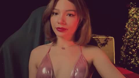 Sandy  online show from December 4, 9:00 am