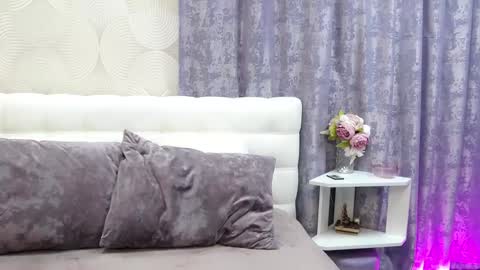 Snapshot of sandrami__ chatting on January 25, 8:53 am Sandra online show from January 25, 8:53 am