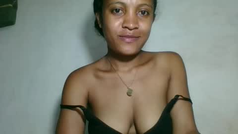 sanelie09 online show from February 7, 8:24 pm