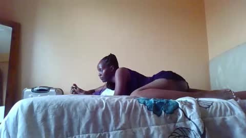 santalicious online show from April 23, 6:32 am