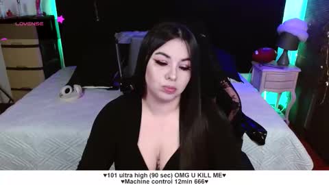 Snapshot of santos_liah chatting on October 16, 12:30 pm Liah Santos online show from October 16, 12:30 pm