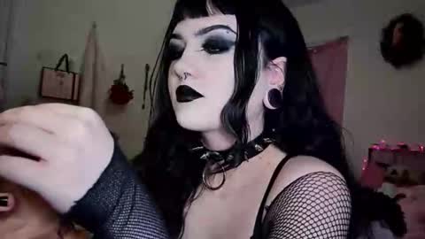 Sapphire online show from January 9, 11:42 pm