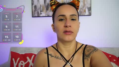   online show from October 31, 11:25 am