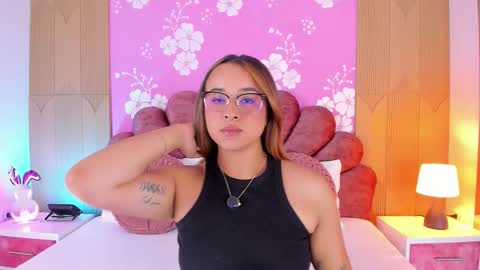 sara_colyn online show from February 20, 8:42 pm