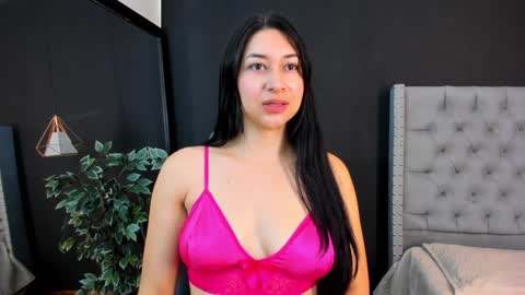 YENIFER  online show from February 5, 11:12 am