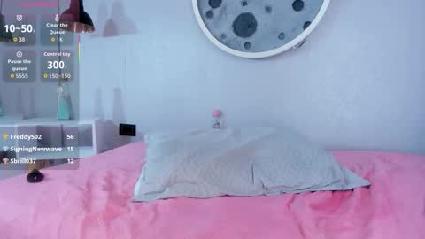 sara_connde online show from October 26, 2:45 pm