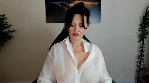 Sara online show from March 5, 10:00 am