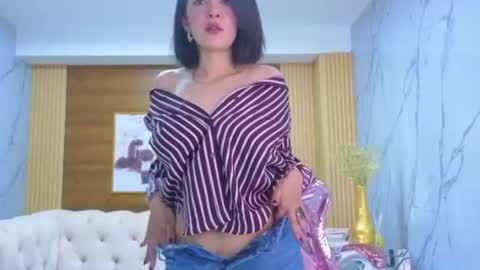 Sara  online show from July 1, 1:43 pm