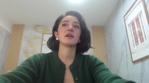 Sara  online show from September 26, 2:47 pm