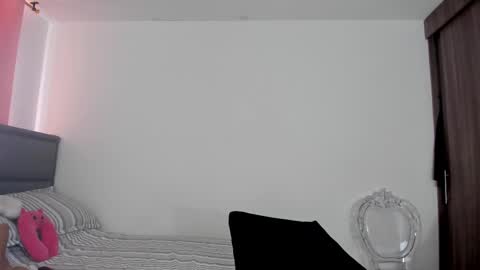 SARA    INDEPENDENT MODEL online show from November 1, 9:30 pm