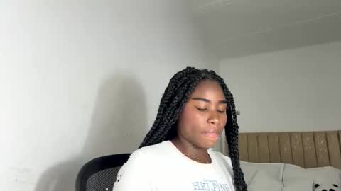 Sara online show from October 22, 7:30 pm