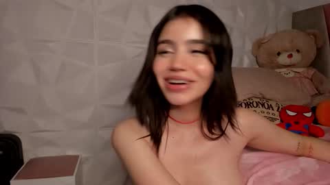 Sara  online show from November 13, 5:45 pm