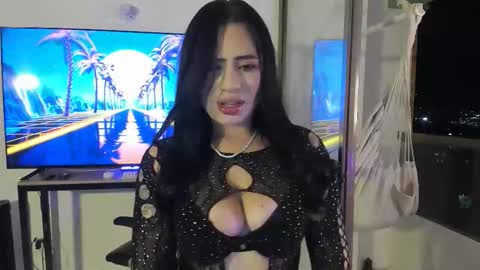Snapshot of sara_oxford chatting on September 23, 5:05 am Sara online show from September 23, 5:05 am