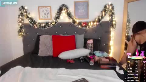 Sara  online show from November 28, 7:39 pm