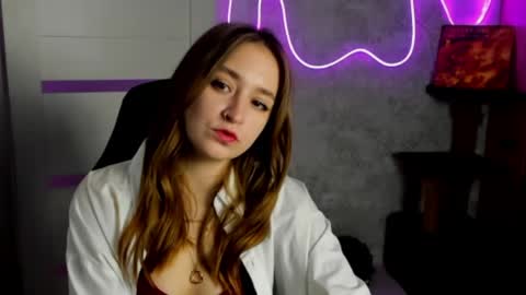 Sara online show from April 21, 8:27 pm