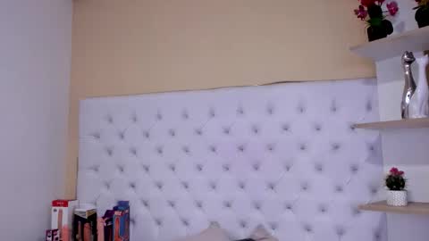 Snapshot of sara_salgado chatting on September 14, 11:19 am sara_salgado online show from September 14, 11:19 am