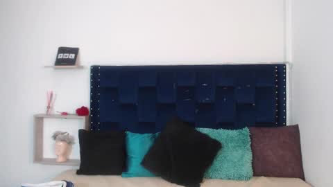 Snapshot of saraapril_1 chatting on February 22, 9:10 pm SARAHGIL online show from February 22, 9:10 pm