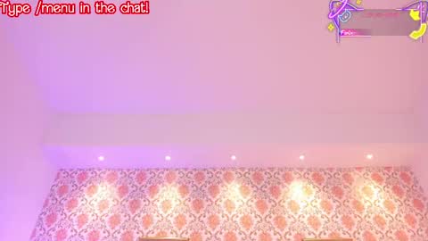 SaraAvila  online show from July 21, 8:20 pm