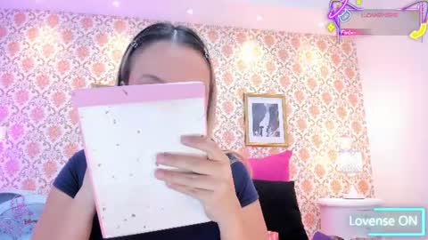 SaraAvila  online show from June 27, 8:04 pm