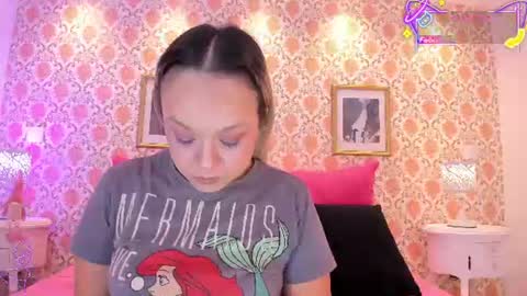 SaraAvila  online show from July 16, 9:08 pm