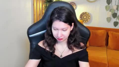 SaraDenars online show from November 13, 7:07 am