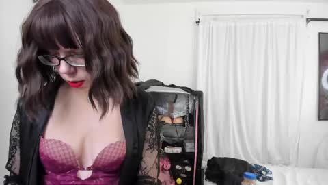 Sara Desire online show from March 6, 9:03 am