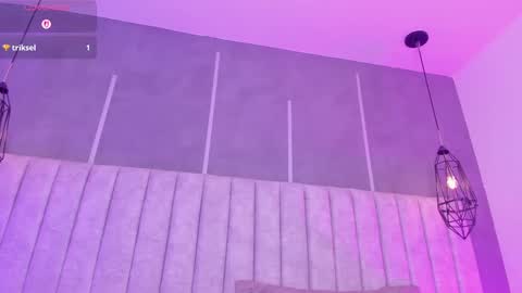 Snapshot of sarah_bonneth chatting on October 8, 1:04 pm Sarah Bonneth online show from October 8, 1:04 pm