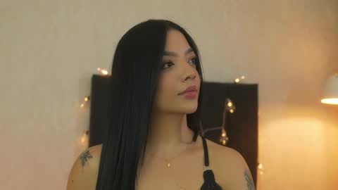       online show from April 10, 9:10 pm