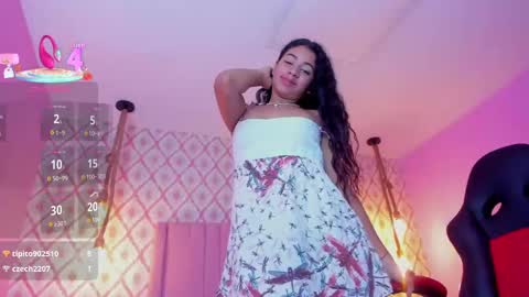 SARAH KEYS  online show from September 16, 3:36 am