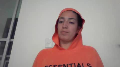 Snapshot of sarah_mistress_ chatting on February 17, 4:20 am Sarah online show from February 17, 4:20 am