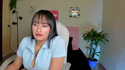 Sarah Ramirez online show from February 25, 9:58 pm