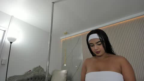 sarah online show from February 16, 3:06 am