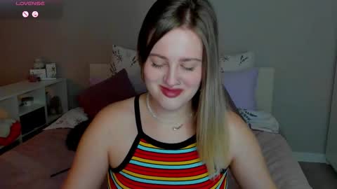 Sarah online show from October 11, 12:15 am