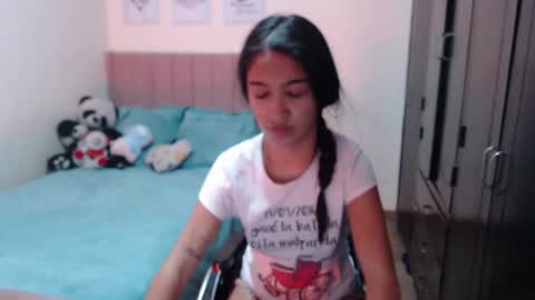 Sarah online show from December 4, 12:52 am