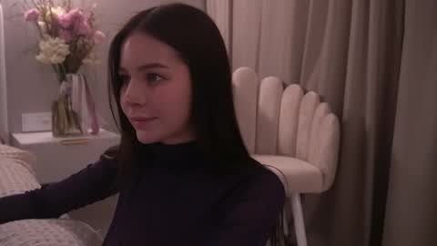 Sarah online show from March 25, 6:44 pm