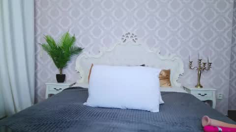 SarahEshley online show from March 11, 4:07 pm