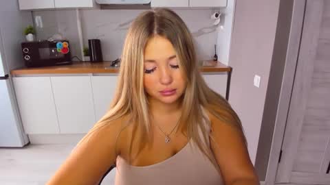 Sarah online show from September 11, 11:32 am