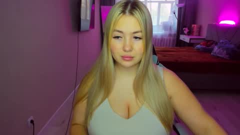 Sarah online show from April 13, 12:28 pm