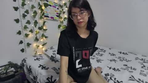 Sarah  online show from January 5, 7:28 pm