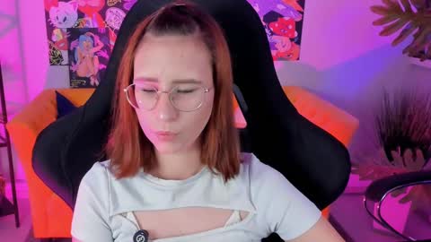 Sarah online show from March 12, 11:53 am