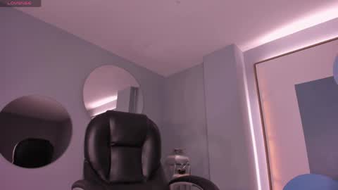 Sarah  independent model online show from April 11, 7:45 am