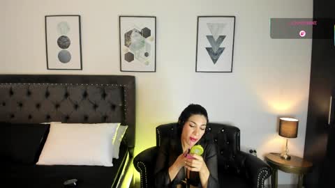 Sara online show from April 8, 12:51 pm