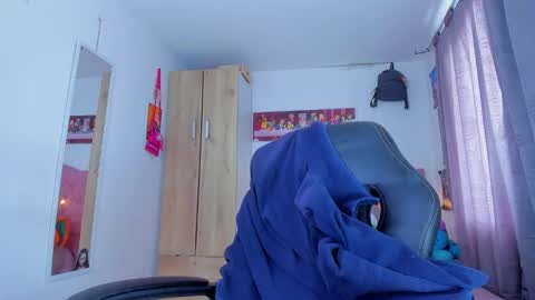 sara  online show from December 27, 7:14 pm