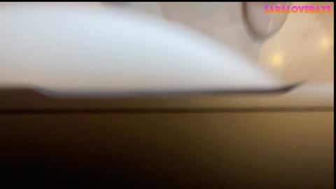 saraloverays online show from February 3, 8:02 am