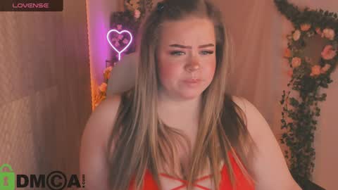 Sara online show from January 13, 8:37 pm