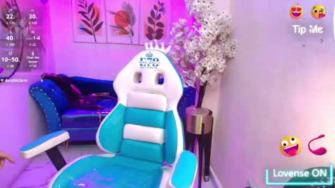 sarasofiaaa_ online show from May 30, 4:10 am