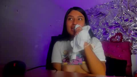 sarastonesx online show from February 20, 5:39 am