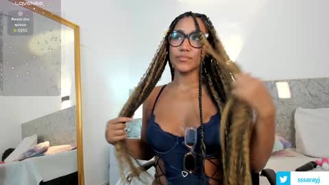 Snapshot of saray_cum chatting on December 15, 6:15 pm saray online show from December 15, 6:15 pm