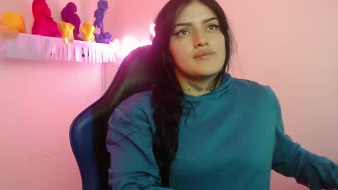 Snapshot of sari_belle chatting on October 8, 12:04 am Sari online show from October 8, 12:04 am